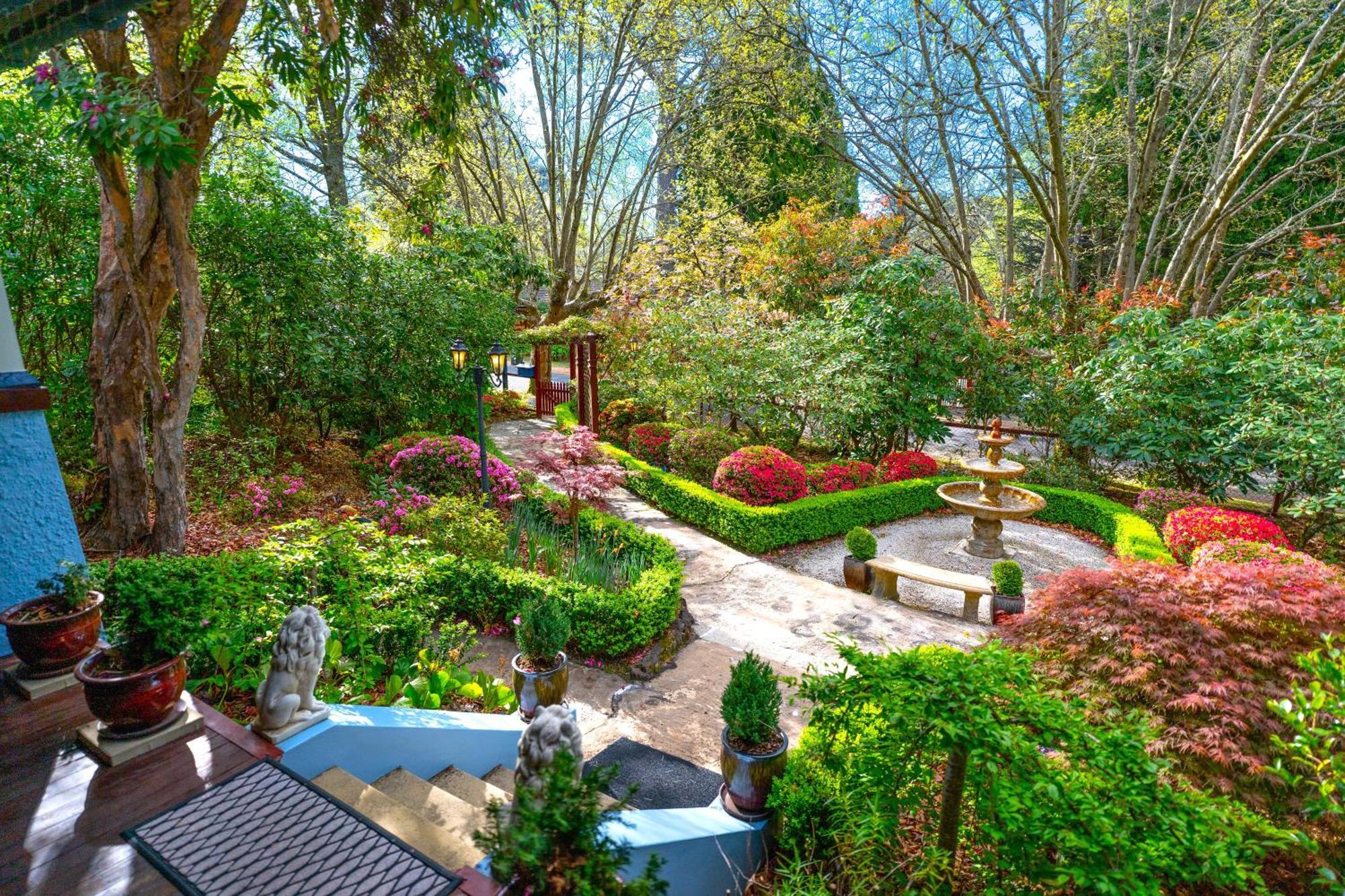 Kubba Roonga Guesthouse - Boutique Luxury Spa Retreat & Gardens - Blue Mountains Blackheath Extérieur photo