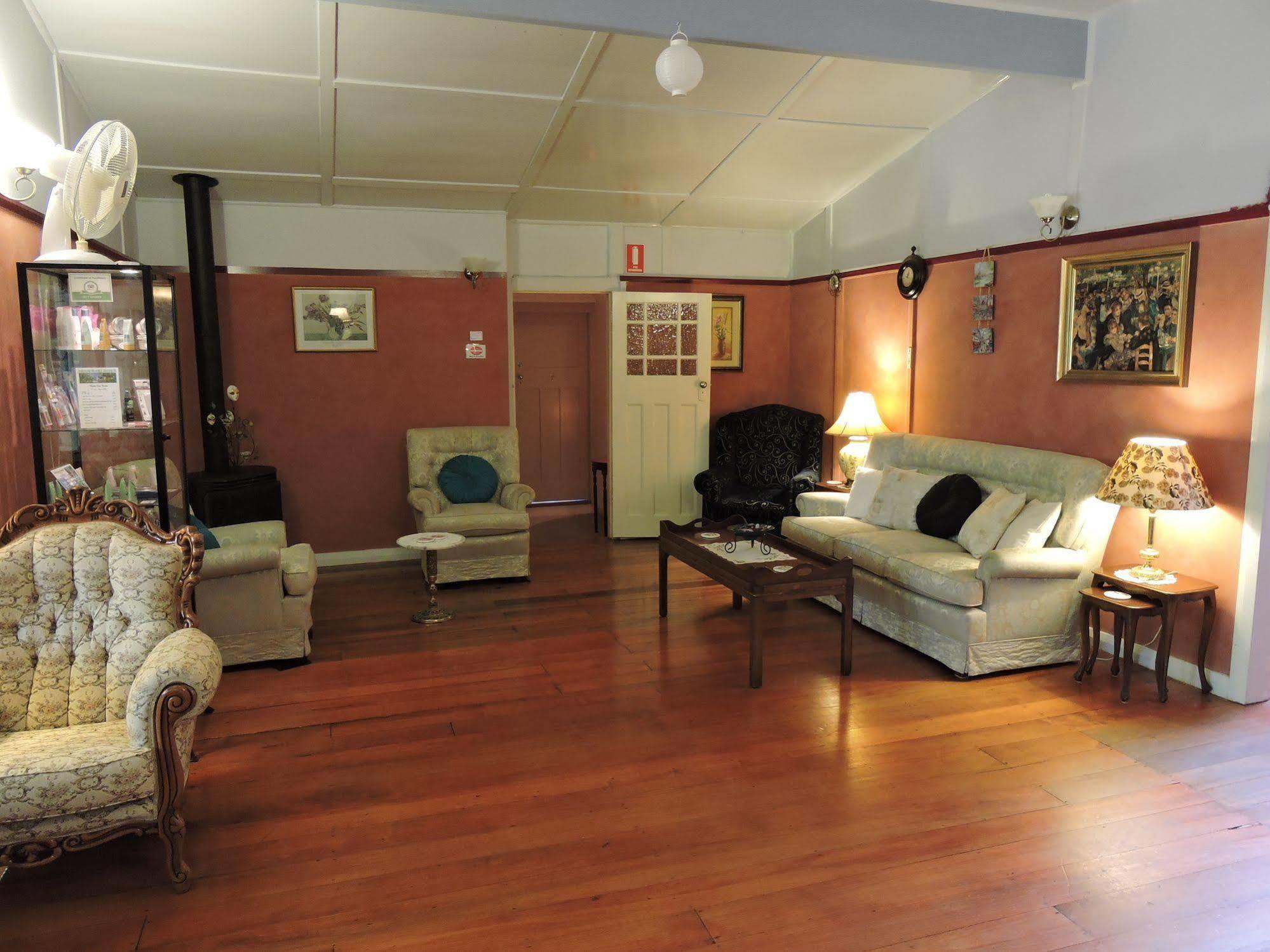 Kubba Roonga Guesthouse - Boutique Luxury Spa Retreat & Gardens - Blue Mountains Blackheath Extérieur photo