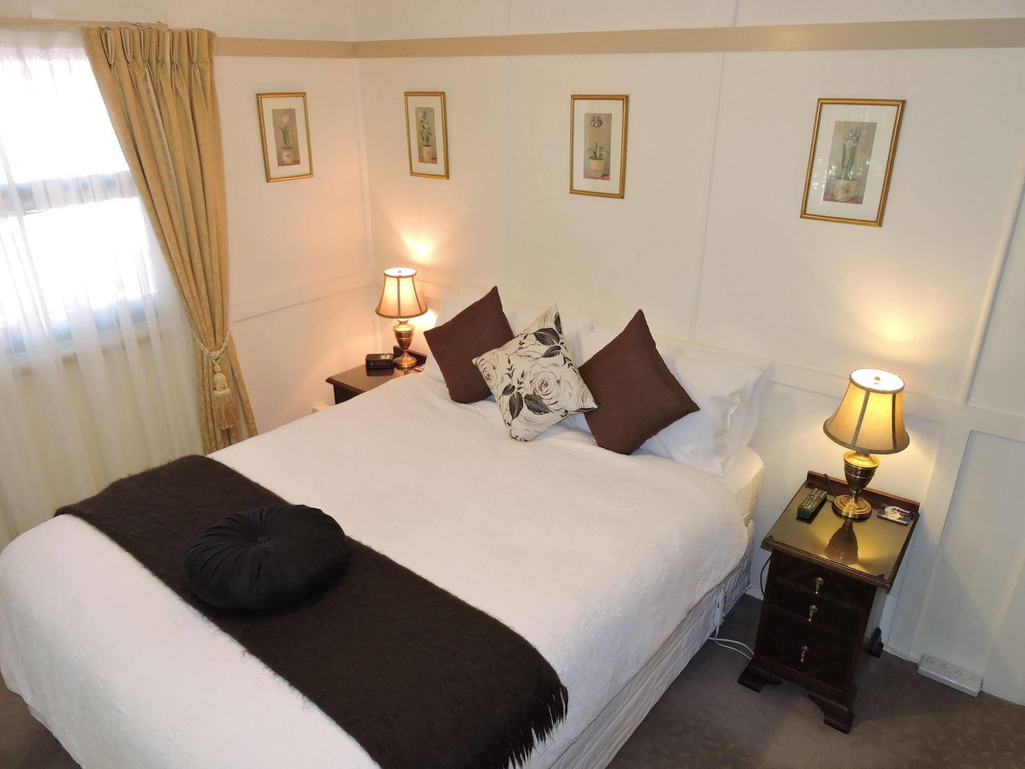 Kubba Roonga Guesthouse - Boutique Luxury Spa Retreat & Gardens - Blue Mountains Blackheath Extérieur photo