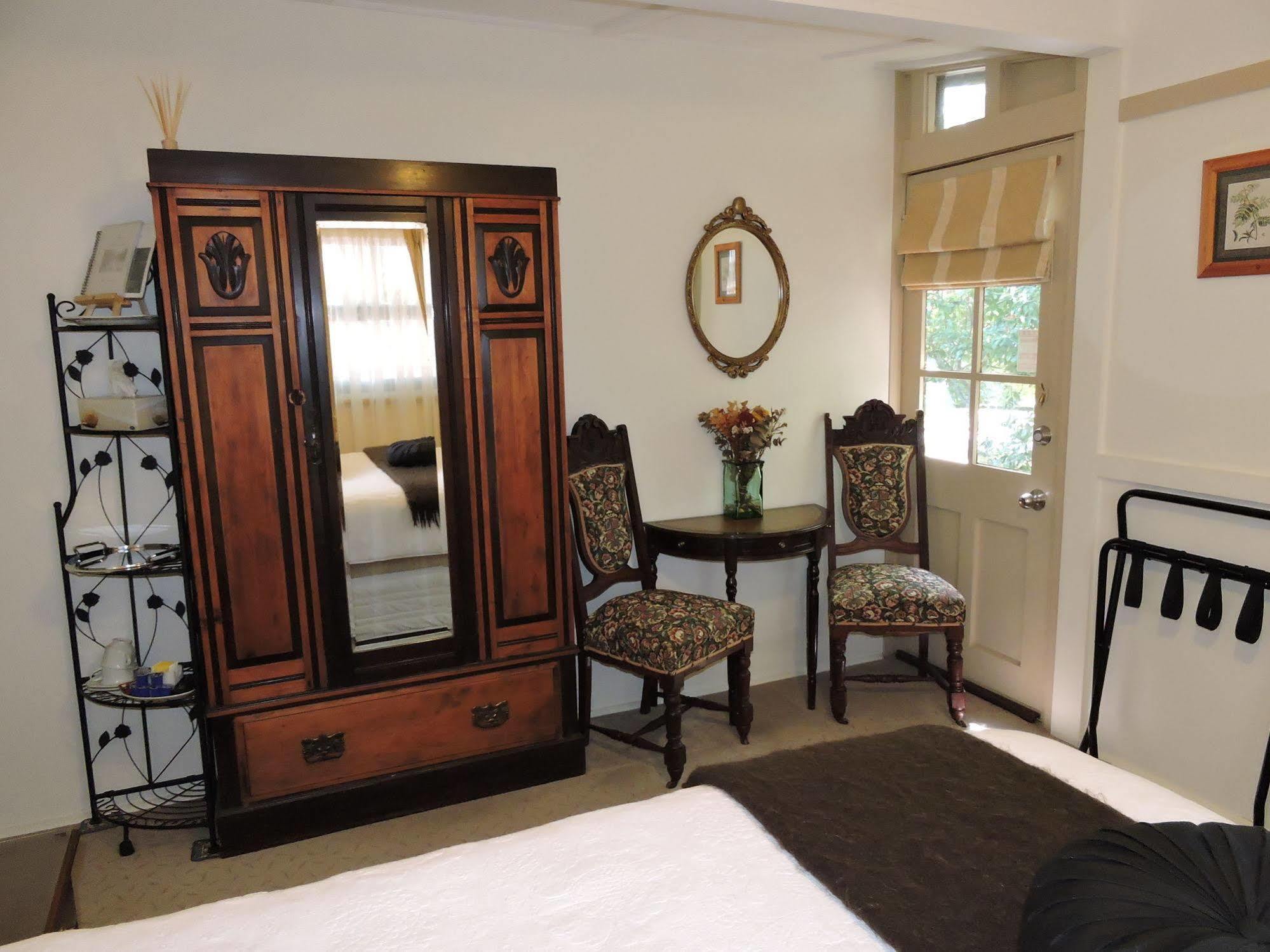 Kubba Roonga Guesthouse - Boutique Luxury Spa Retreat & Gardens - Blue Mountains Blackheath Extérieur photo